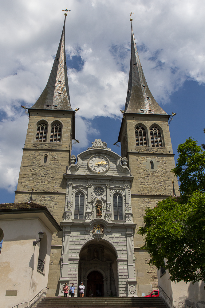 Церковь святого Леодегара в Люцерне (Hofkirche St. Leodegar) © Татьяна Гладченко, 2014