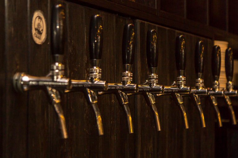 Craft Brewery «Ant» © Tatiana Gladchenko